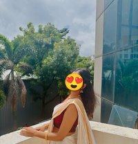 Amisha - escort in Kochi Photo 1 of 3