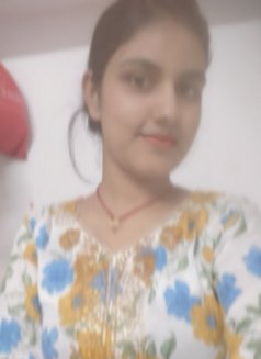Amisha - escort in Mumbai Photo 2 of 6