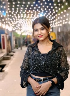 Amisha - escort in Mumbai Photo 5 of 6