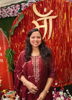 Amisha Patel - escort in Surat Photo 2 of 3