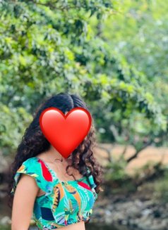 Amisha - masseuse in Colombo Photo 12 of 12