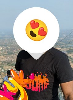 Amit - Acompañantes masculino in Bangalore Photo 1 of 2