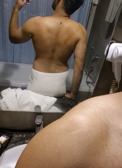 Amit - Male escort in Bangalore Photo 2 of 3