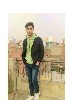 Amit - Male escort in Noida Photo 5 of 7