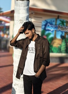 Amit - Male escort in Mumbai Photo 9 of 10