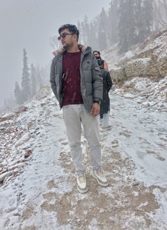 Amit - Male escort in Noida Photo 5 of 6