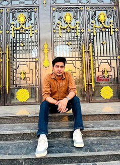 Amit - Male escort in Noida Photo 3 of 6