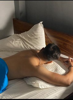 Amit Lohiya - Male escort in New Delhi Photo 1 of 7