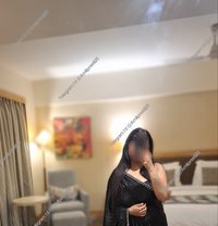 Amit Preeti - Intérprete de adultos in Vadodara