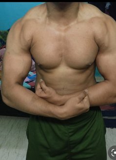Amjad - Acompañantes masculino in Mumbai Photo 1 of 3