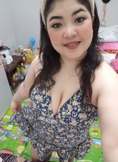 Ammi lyn - escort in Al Manama Photo 8 of 11