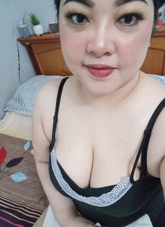 Ammi lyn - escort in Al Manama Photo 10 of 11