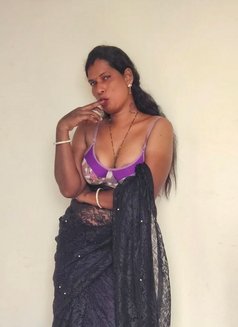Ammu - Acompañantes transexual in Chennai Photo 7 of 7