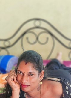Ammu - Acompañantes transexual in Chennai Photo 10 of 19