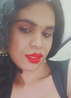 Ammu - Acompañantes transexual in Chennai Photo 1 of 3