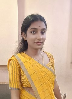 Ammu - Acompañantes transexual in Chennai Photo 2 of 3