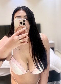 Ammy - escort in Khobar Photo 4 of 12