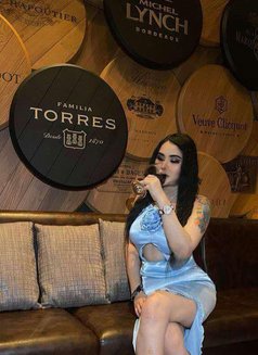 Ammy - escort in Abu Dhabi Photo 1 of 6