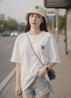 Anny - escort in Chiang Mai Photo 3 of 10
