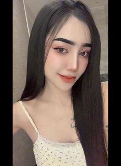 Nicky - puta in Khobar Photo 2 of 3