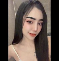 Nicky - puta in Khobar Photo 2 of 3