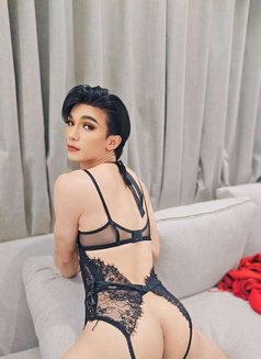 Ammy - Transsexual escort in Riyadh Photo 5 of 8