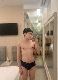 Ammy - Male escort in Dubai Photo 4 of 8
