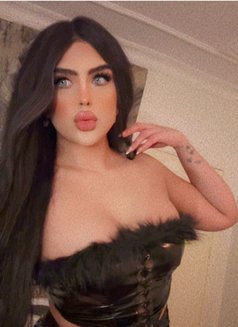 طعمي غير Amon Riyadh - Transsexual escort in Riyadh Photo 23 of 23