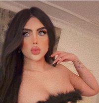 طعمي غير Amon Riyadh - Transsexual escort in Riyadh Photo 23 of 24