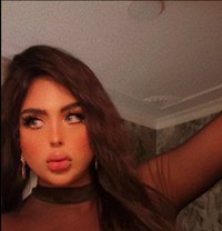 Amon طعمي غير - Acompañantes transexual in Riyadh Photo 21 of 24