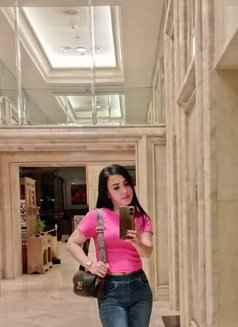 Amora - escort in Surabaya Photo 7 of 15