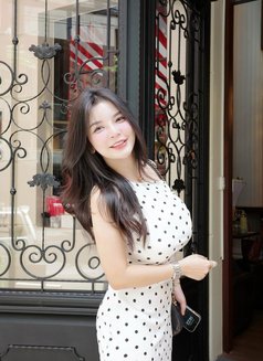 Amora Zel - escort in Jakarta Photo 2 of 5