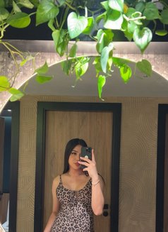 Amour - Transsexual escort in Taipei Photo 2 of 4