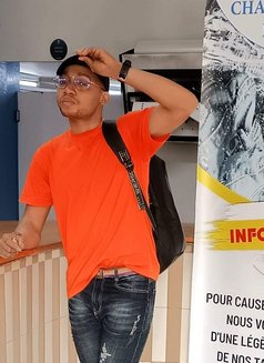 Amour Gay - Acompañantes masculino in Abidjan Photo 2 of 14