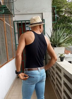 Amour Gay - Acompañantes masculino in Abidjan Photo 4 of 14