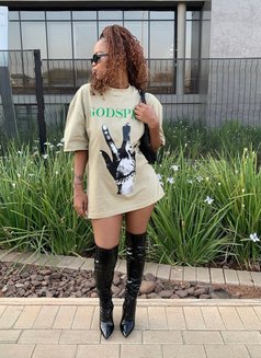 Amran - escort in Nairobi Photo 3 of 6