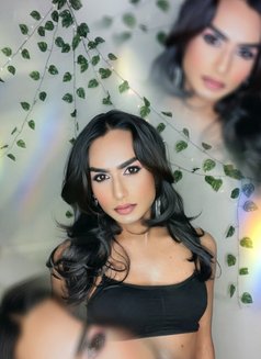 Amrita - Transsexual escort in Kanpur Photo 5 of 7