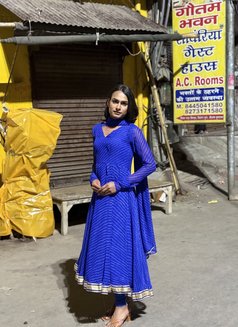 Amrita - Transsexual escort in Kanpur Photo 8 of 8