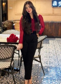 Amrita Horny Girl - puta in Abu Dhabi Photo 2 of 4