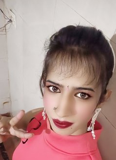 Amrita - Transsexual escort in Greater Noida Photo 12 of 15