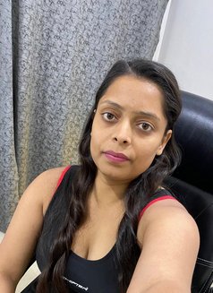 Amrita Only for Cam - adult performer in Hyderabad Photo 18 of 26