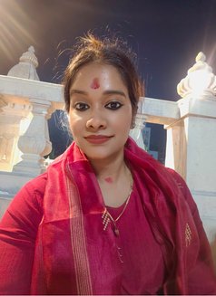 Abhi only cam service available - escort in Kolkata Photo 7 of 11