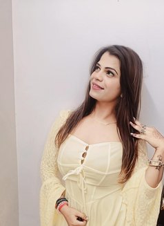 Amrita Singh - escort in New Delhi Photo 1 of 2