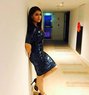 Amrita Singh - puta in Dubai Photo 1 of 1