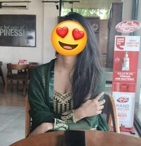 CAM and meet service available - escort in Kolkata Photo 1 of 2