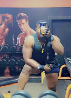 Amsterdam Black Horse - Male escort in Amsterdam Photo 5 of 7