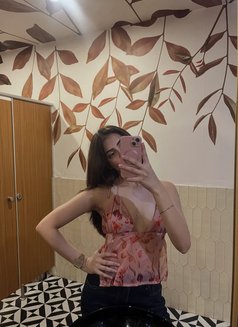 Amudha - escort in Kochi Photo 1 of 3