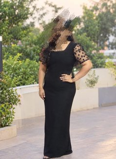 Lakshmi Tamil Working girlGF experience - puta in Dubai Photo 4 of 7