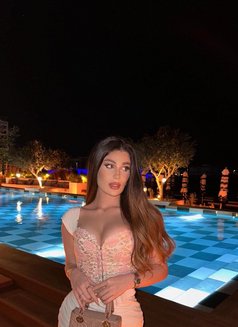 Amy Curvey Model - puta in Dubai Photo 19 of 25