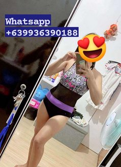 Amy - escort in Manila Photo 2 of 4